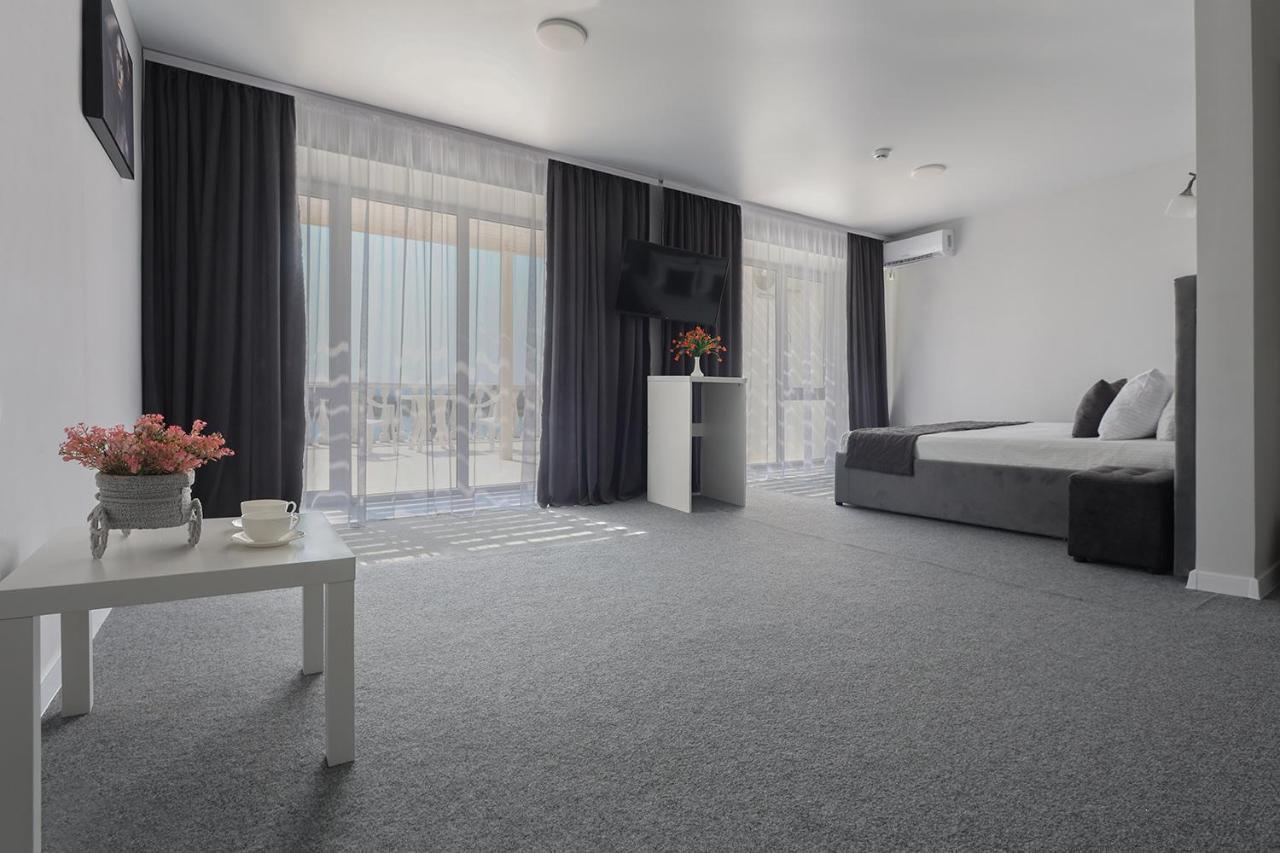 Hotel Panorama Briz Karolino-Buhaz Esterno foto